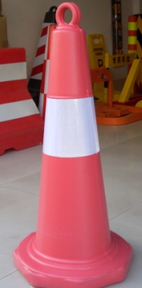南宁茂博厂家直销交通路锥 方锥 圆锥 道路锥 道路墩 路锥衣 路锥膜